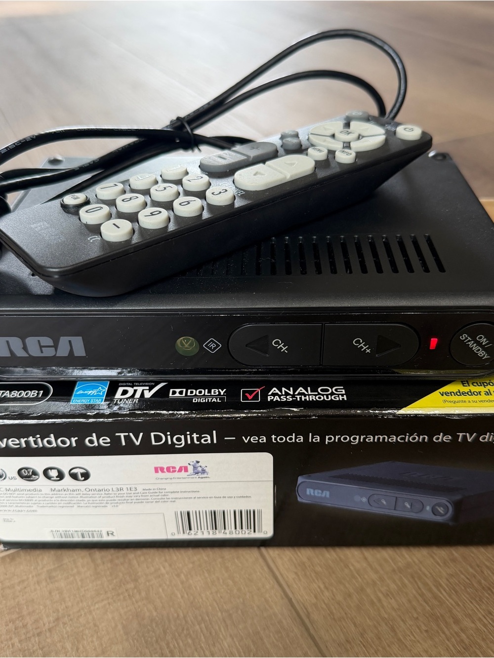 RCA DTA800B1 Digital TV Converter Box Remote & Cable Over The Air Broadcasts - Picture 2 of 13